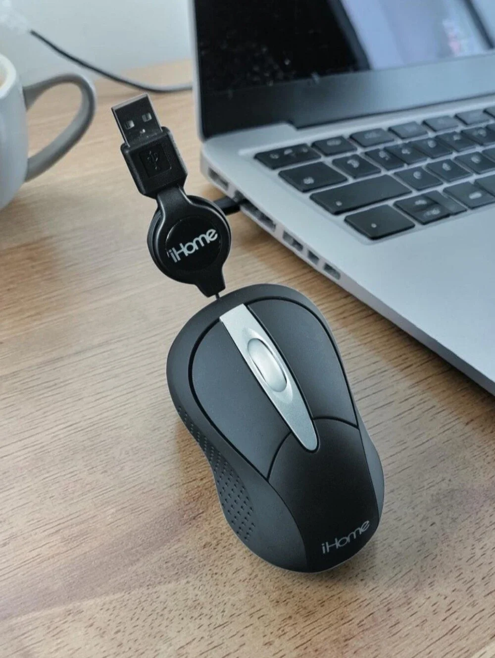 iHome 5 Button Optical Notebook Mouse W/ Retractable USB Cable Model # 1H-M1510B